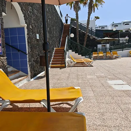 Ξενοδοχείο με διαμερίσματα San Marcial 3*